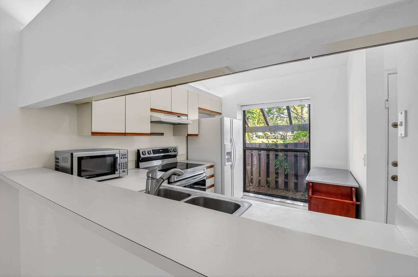 123 Via De Casas Norte, Boynton Beach, FL 33426 photo 11