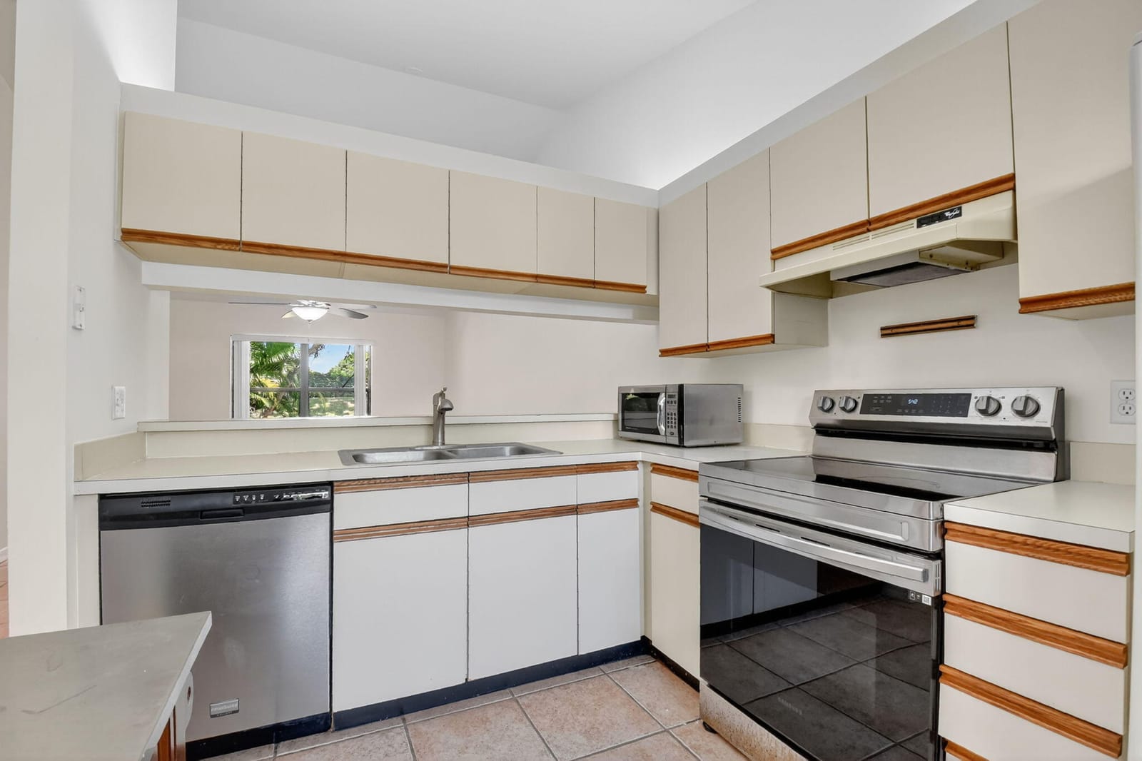123 Via De Casas Norte, Boynton Beach, FL 33426 photo 16