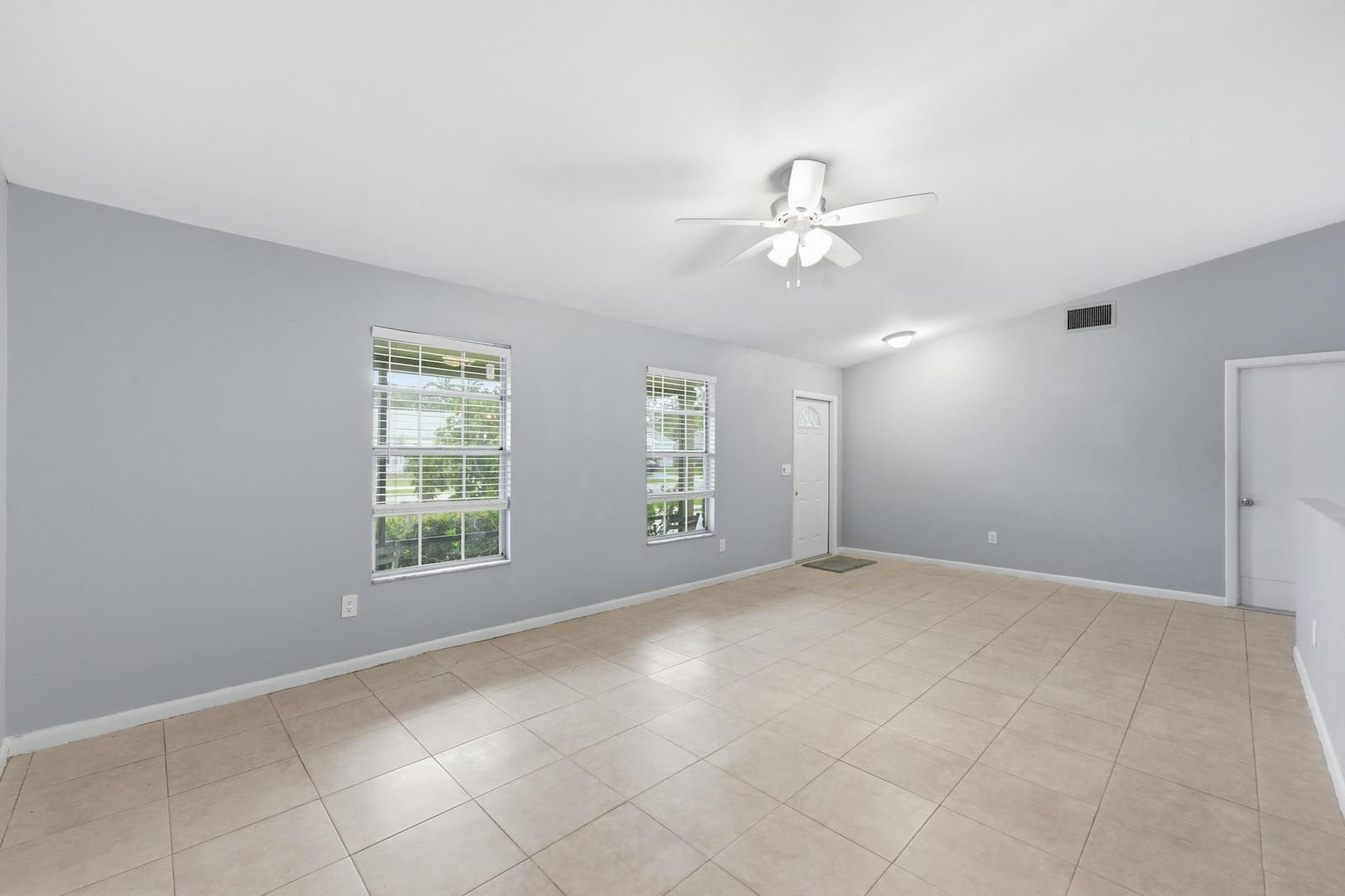 5067 Canal Circle E — photo 11