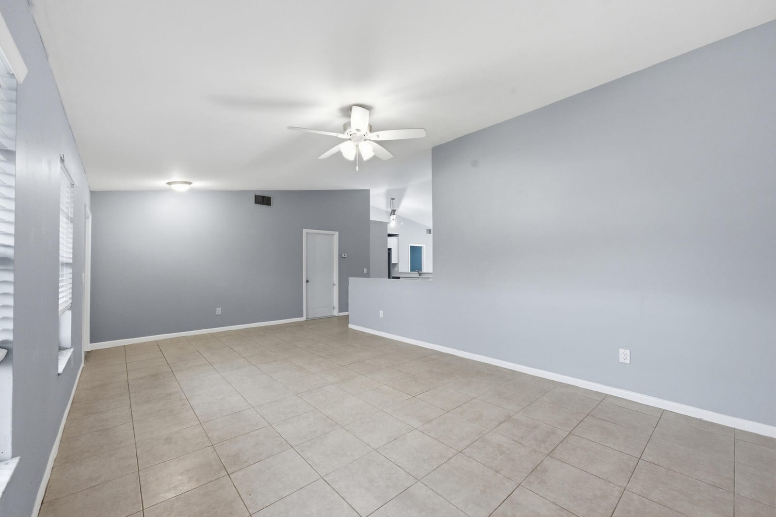 5067 Canal Circle E — photo 12