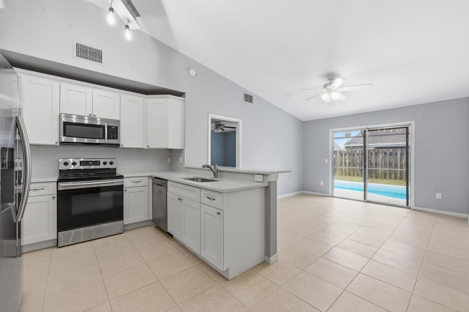 5067 Canal Circle E, Lake Worth, FL 33467 photo 17