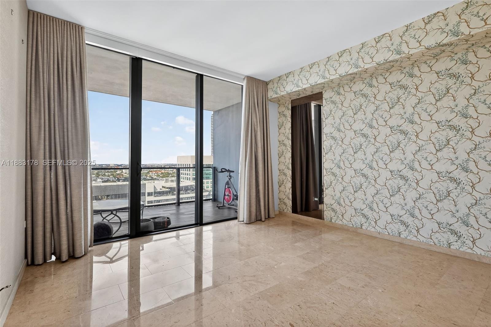 88 SW 7th Street 2402, Miami, FL 33130 photo 12