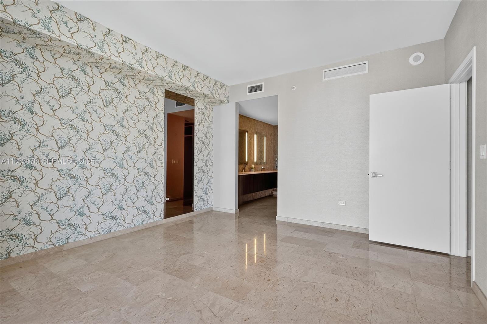 88 SW 7th Street 2402, Miami, FL 33130 photo 13