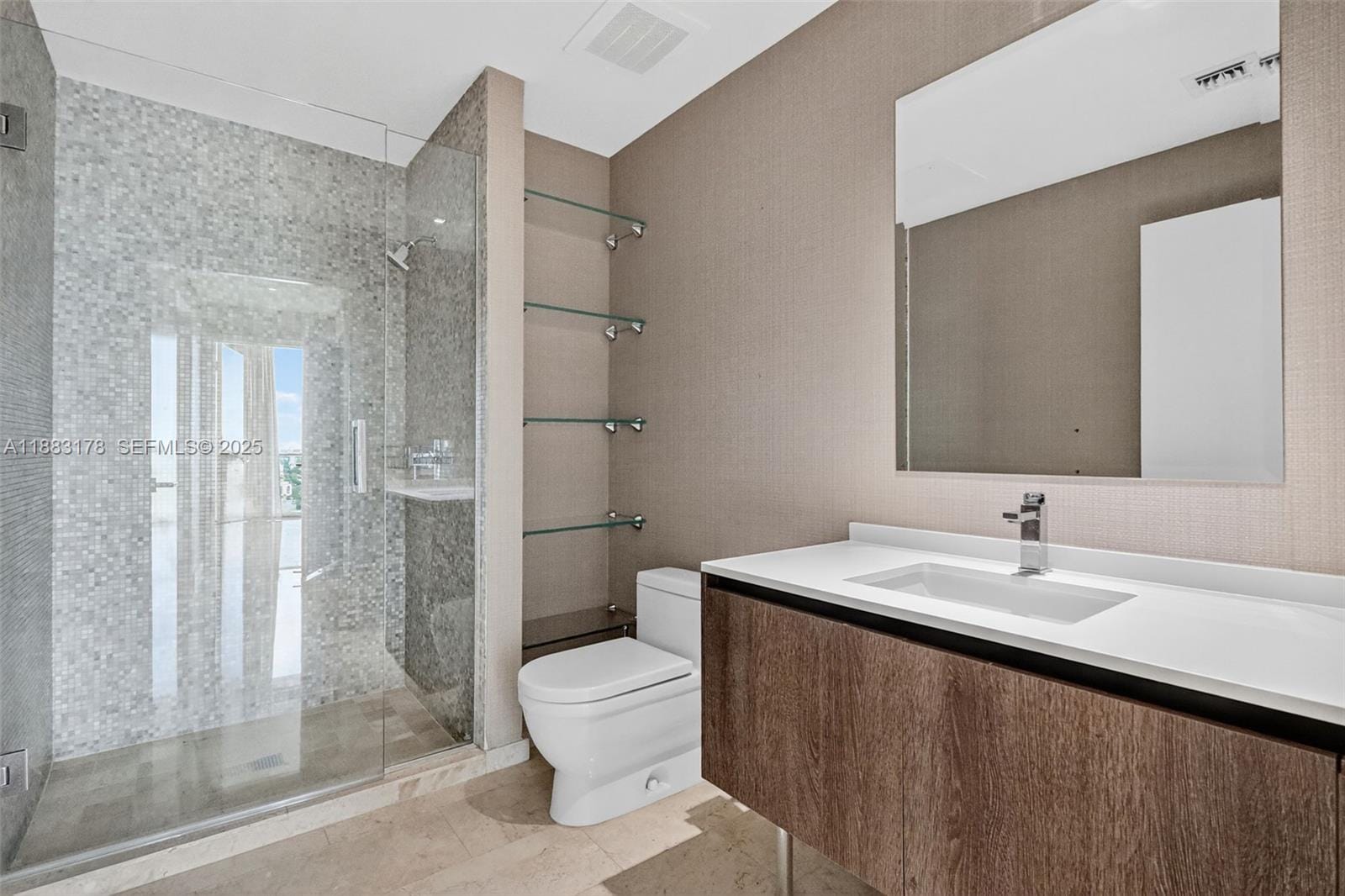 88 SW 7th Street 2402, Miami, FL 33130 photo 24