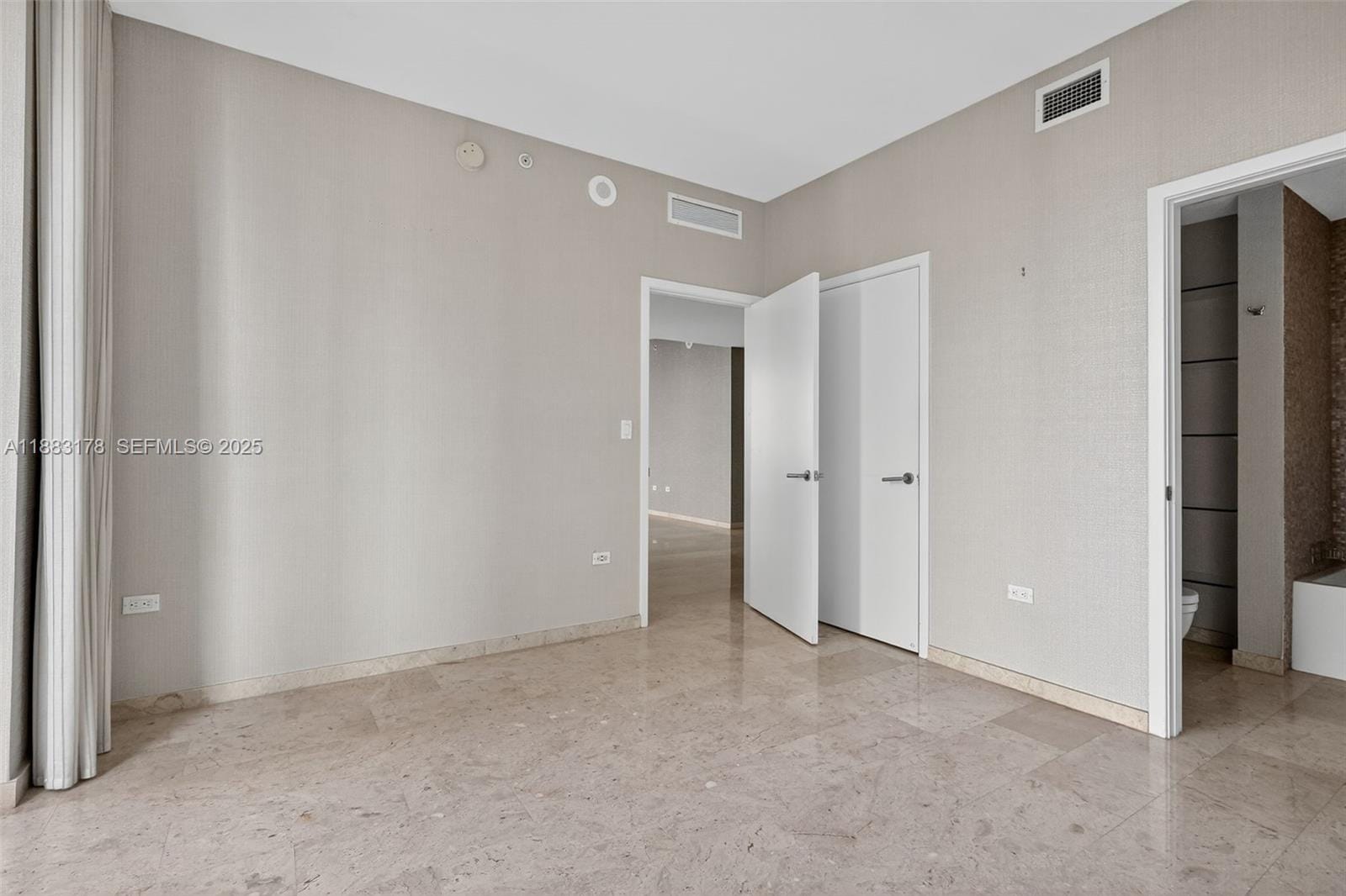 88 SW 7th Street 2402, Miami, FL 33130 photo 26
