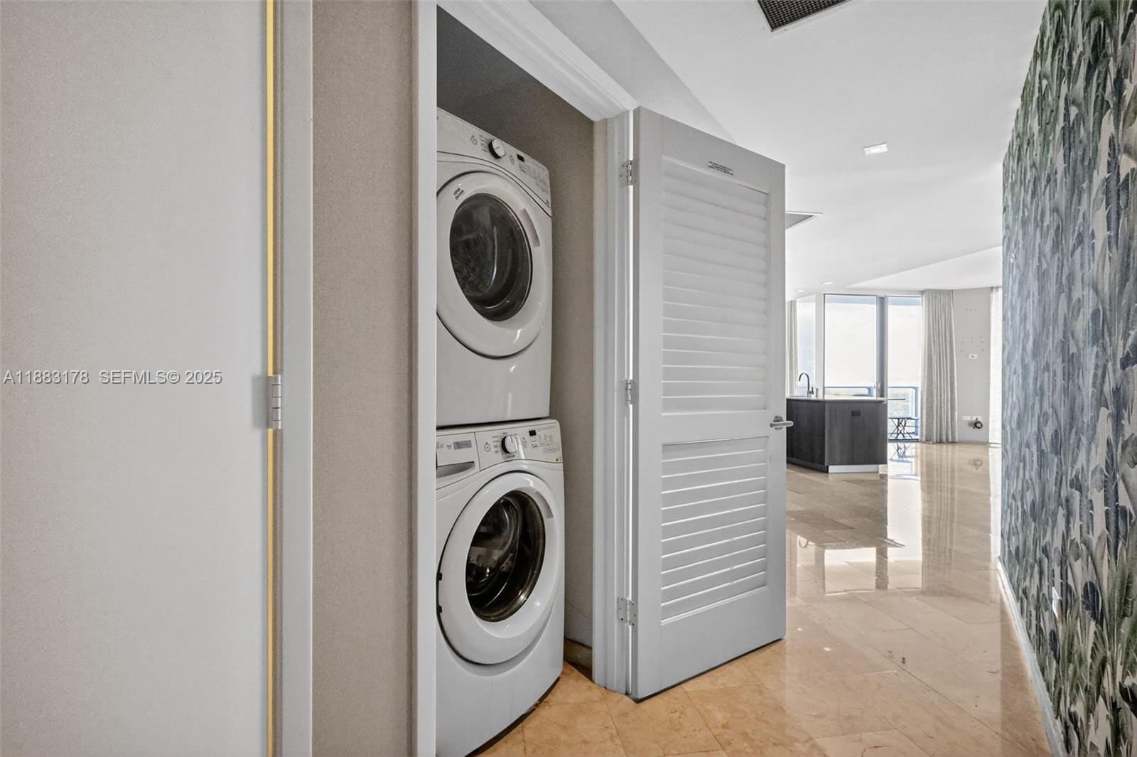 88 SW 7th Street 2402, Miami, FL 33130 photo 29