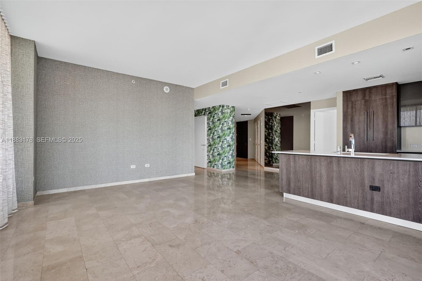 88 SW 7th Street 2402, Miami, FL 33130 photo 8