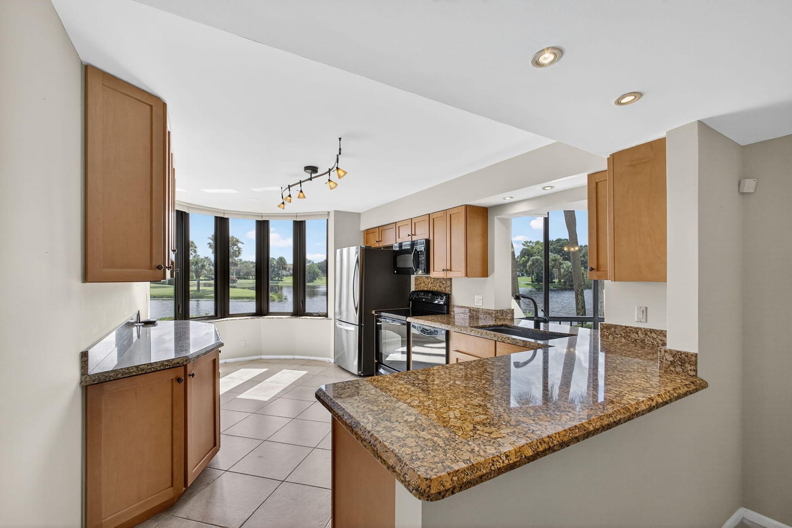 16885 Waterbend Drive 175, Jupiter, FL 33477 photo 11
