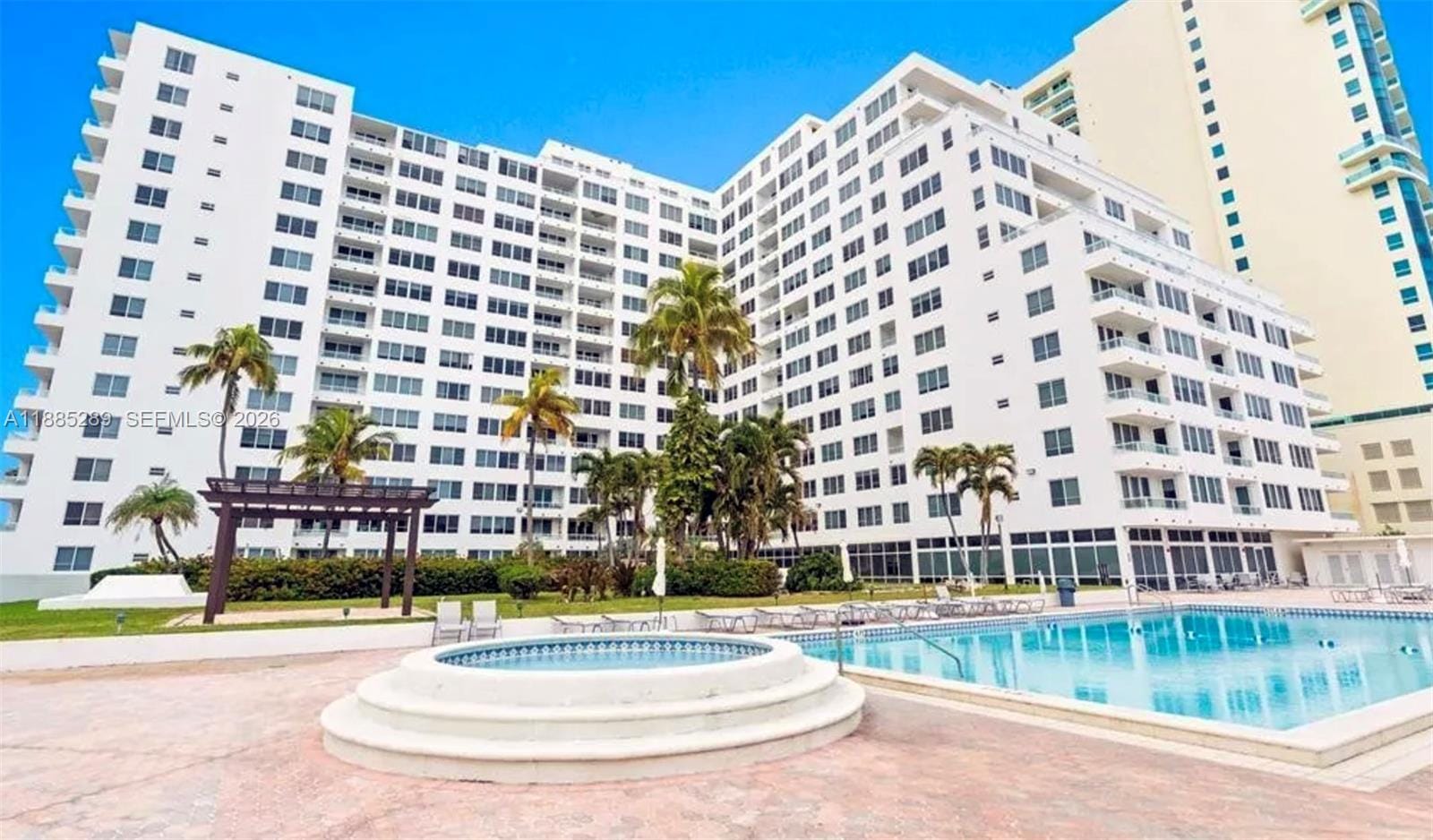 5005 Collins Avenue 523, Miami Beach, FL 33140 photo 2