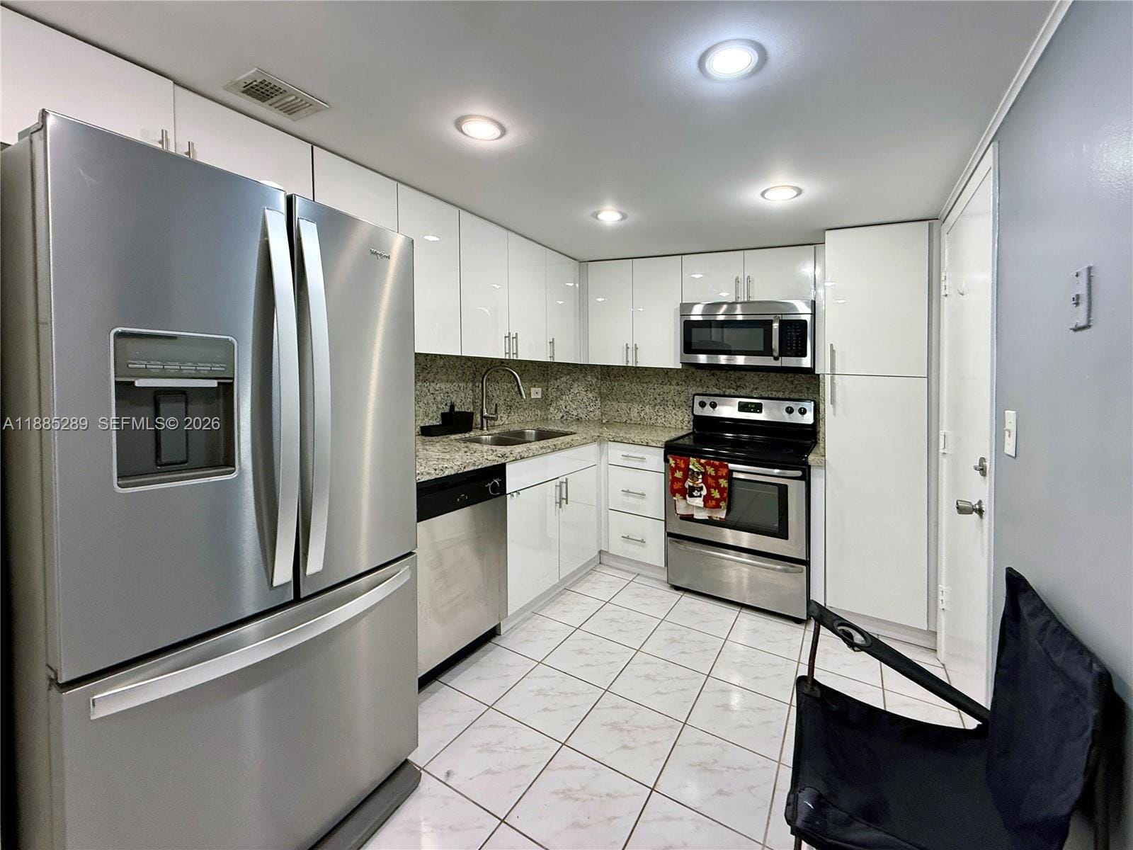 5005 Collins Avenue 523, Miami Beach, FL 33140 photo 9