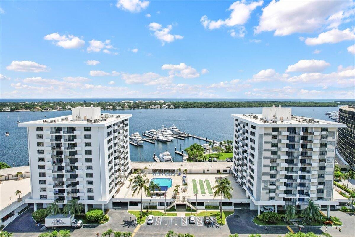 1200 Marine Way 304 — photo 2
