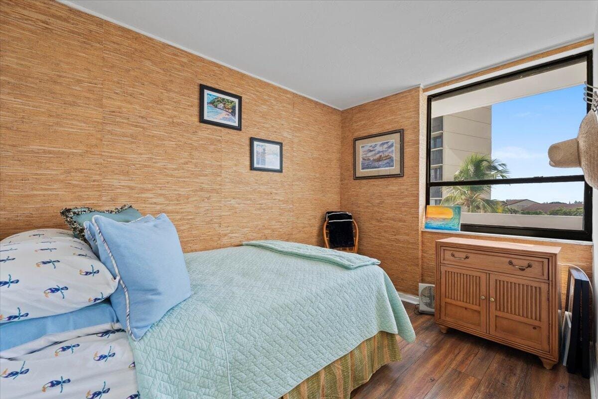1200 Marine Way 304 — photo 11