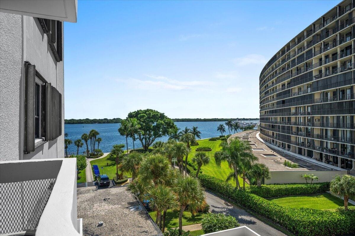 1200 Marine Way 304, North Palm Beach, FL 33408 photo 19