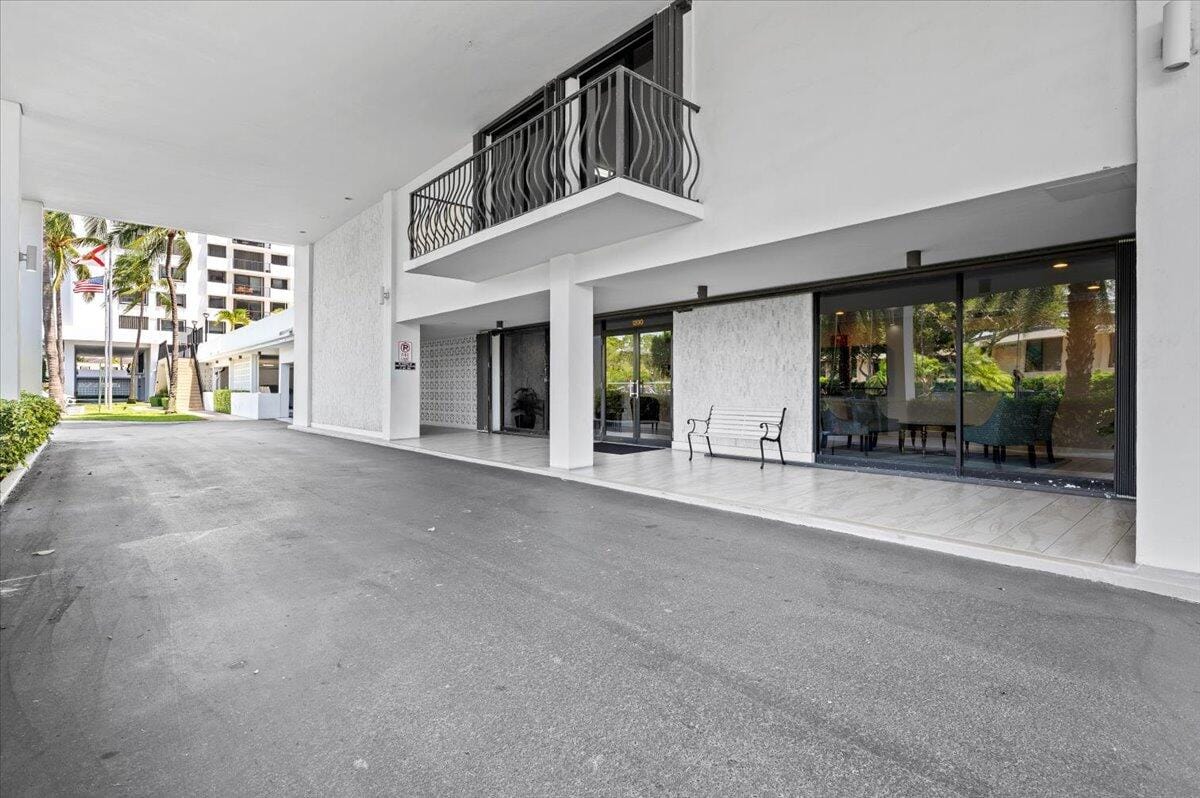 1200 Marine Way 304 — photo 3