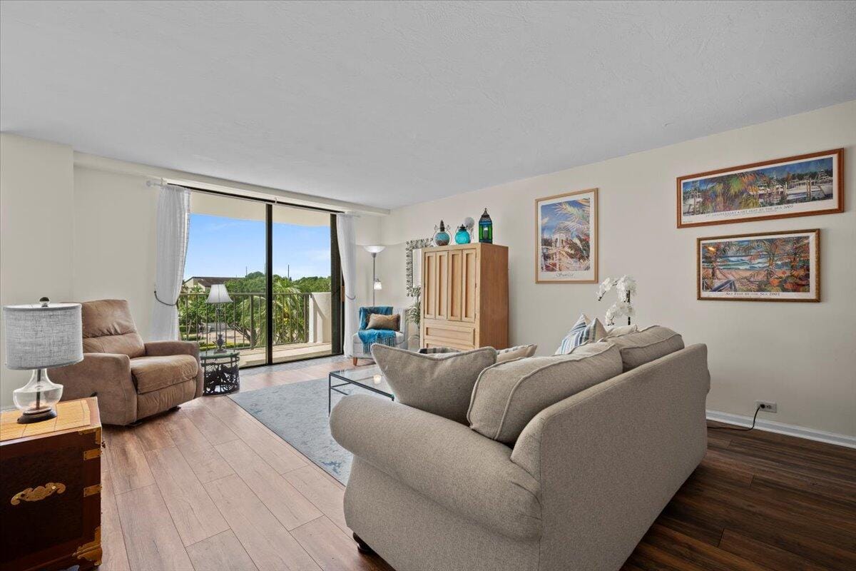 1200 Marine Way 304 — photo 8
