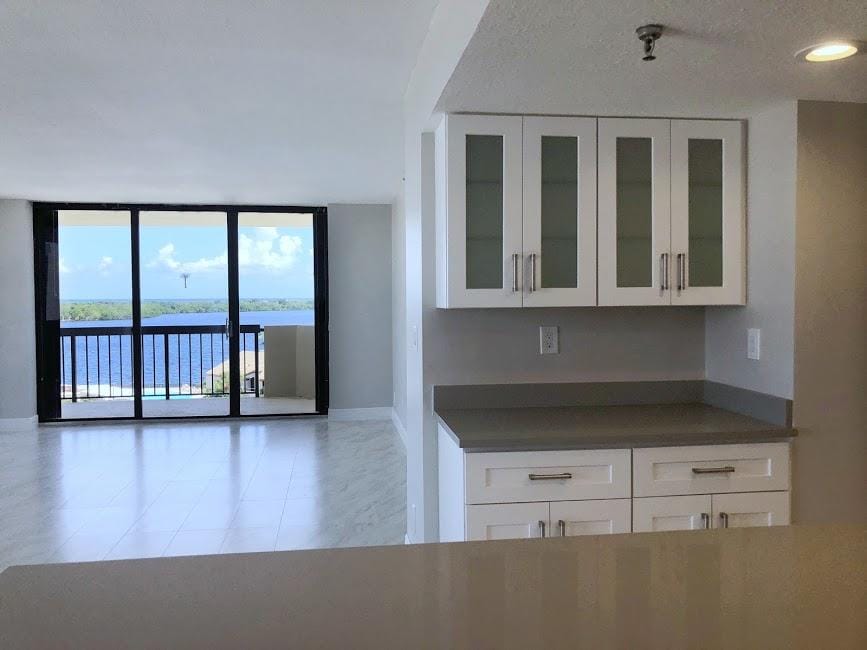 115 Lakeshore Drive 746 — photo 7