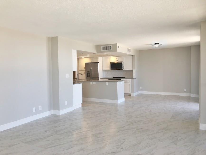 115 Lakeshore Drive 746 — photo 10