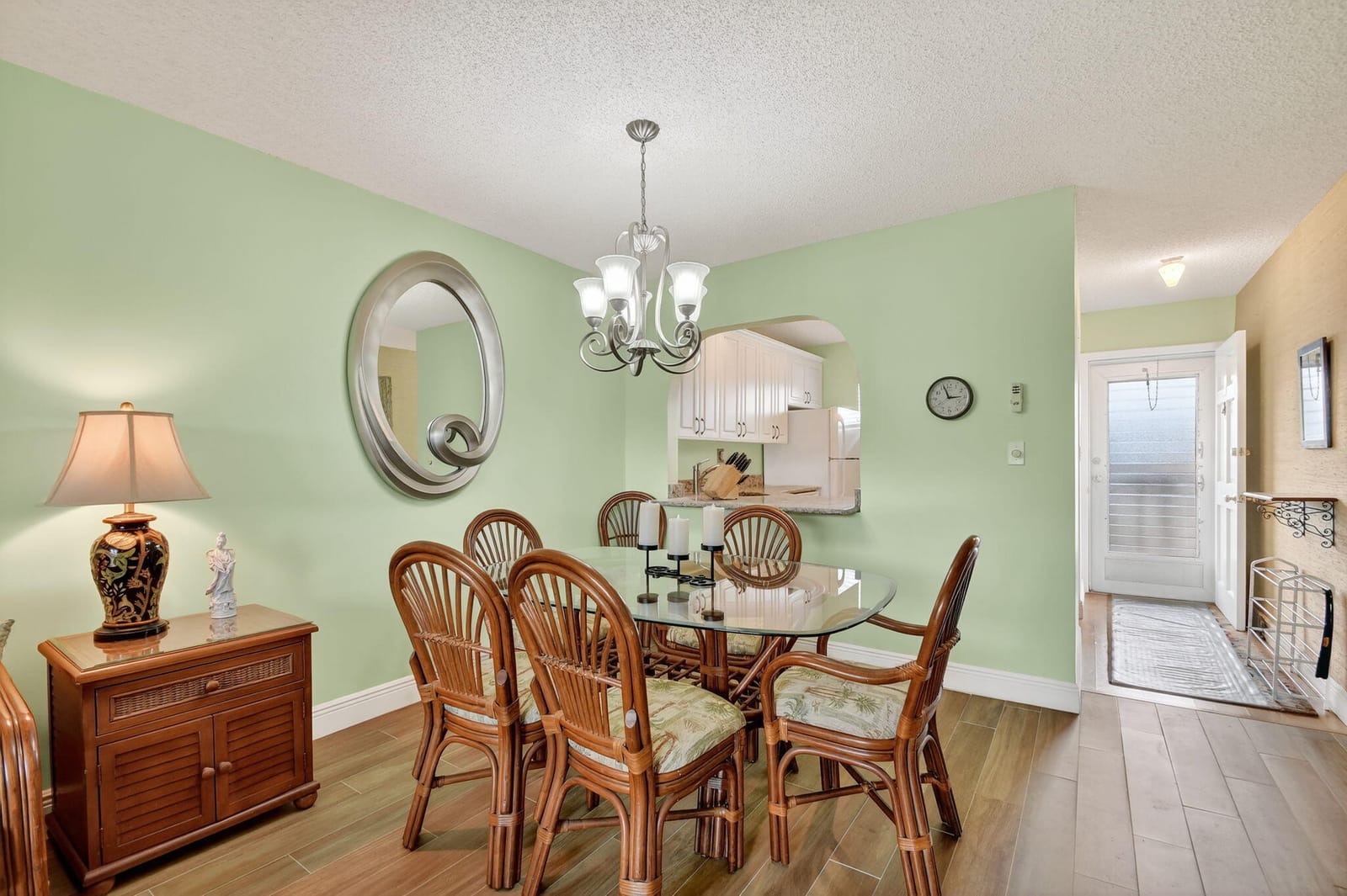 2856 S Garden Drive 310 — photo 7