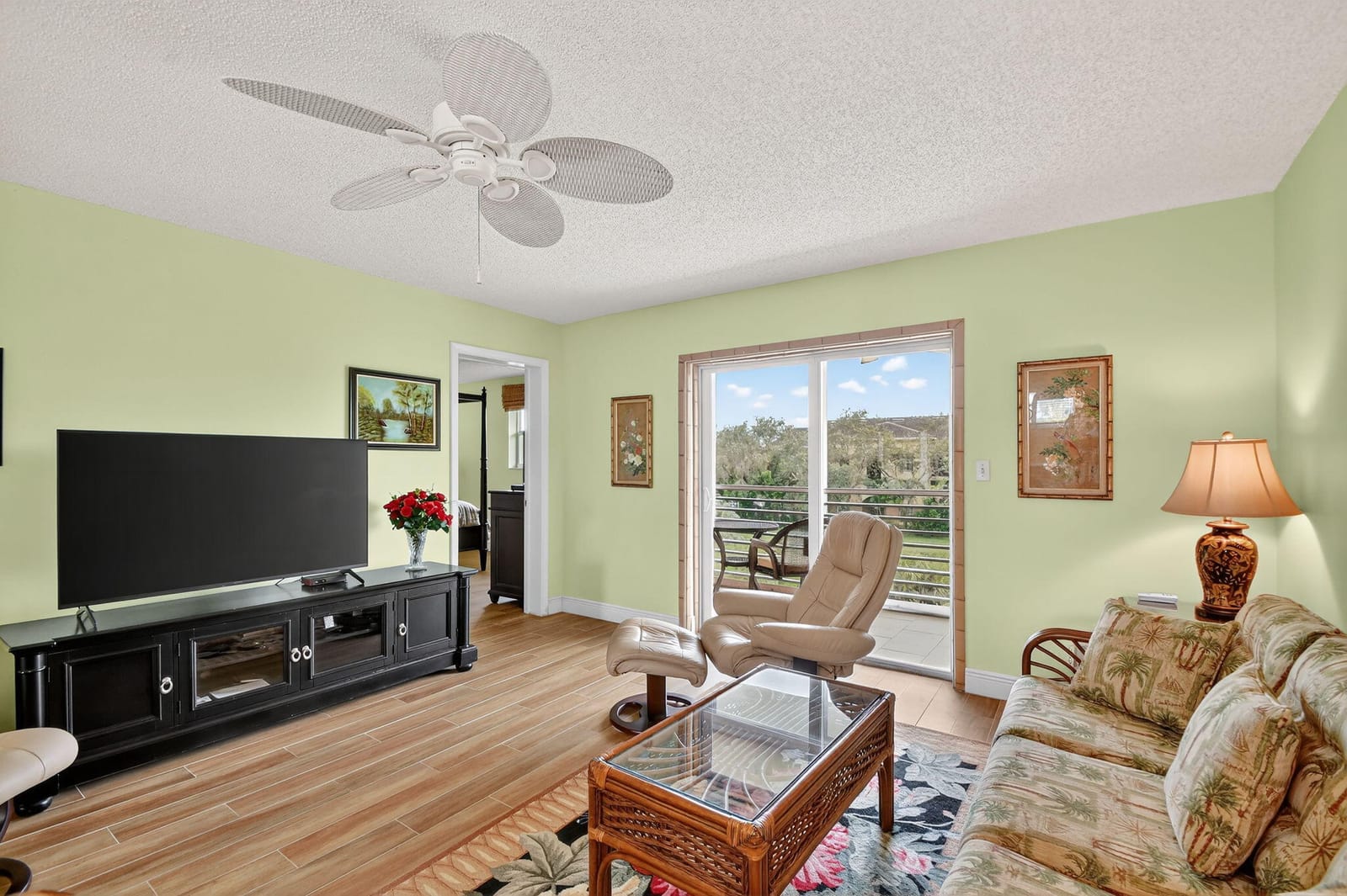 2856 S Garden Drive 310 — photo 9