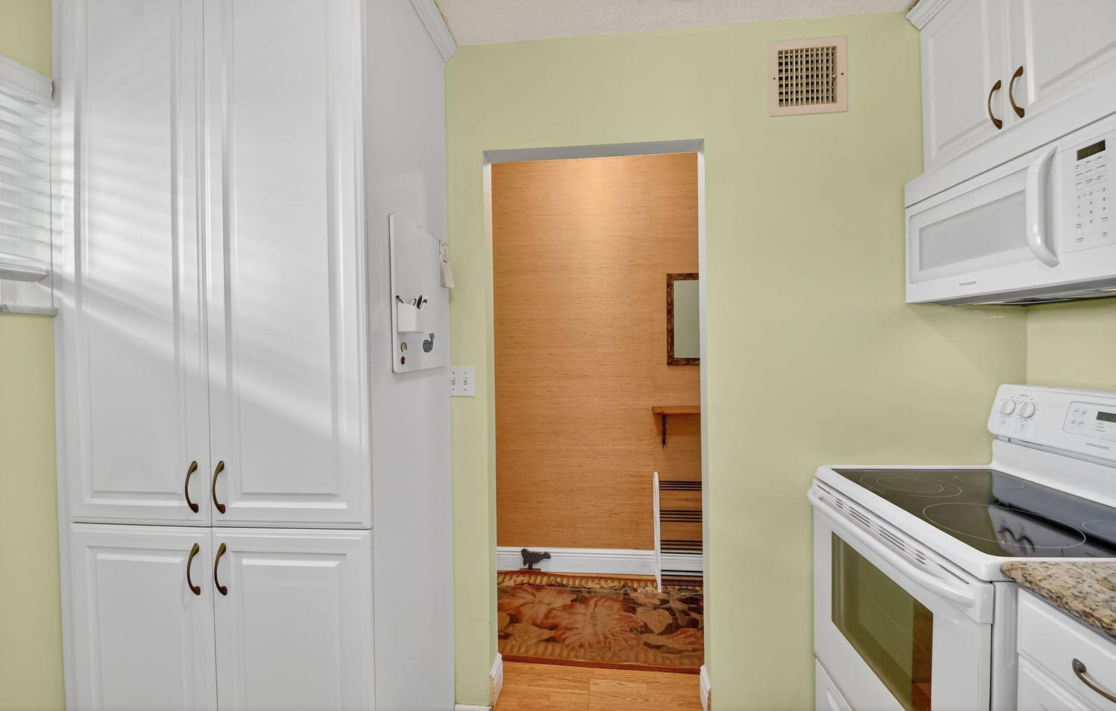 2856 S Garden Drive 310 — photo 6