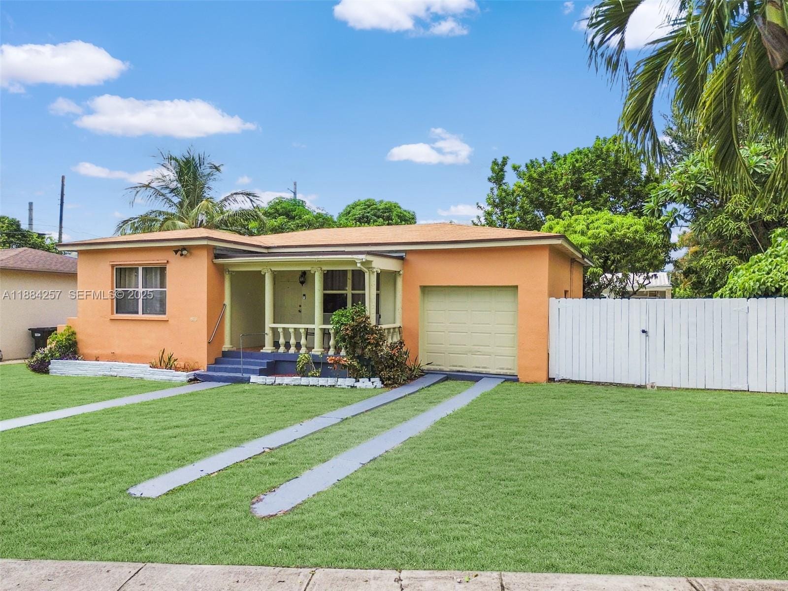 15770 NE 18th Court, North Miami Beach, FL 33162 photo 2