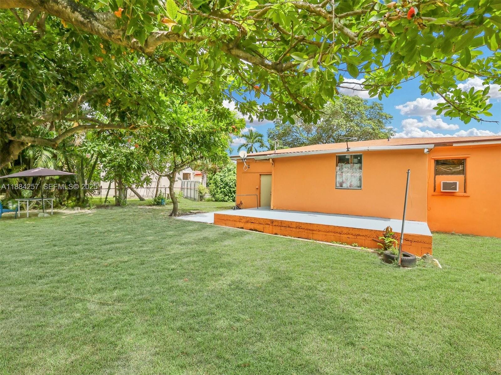 15770 NE 18th Court, North Miami Beach, FL 33162 photo 6