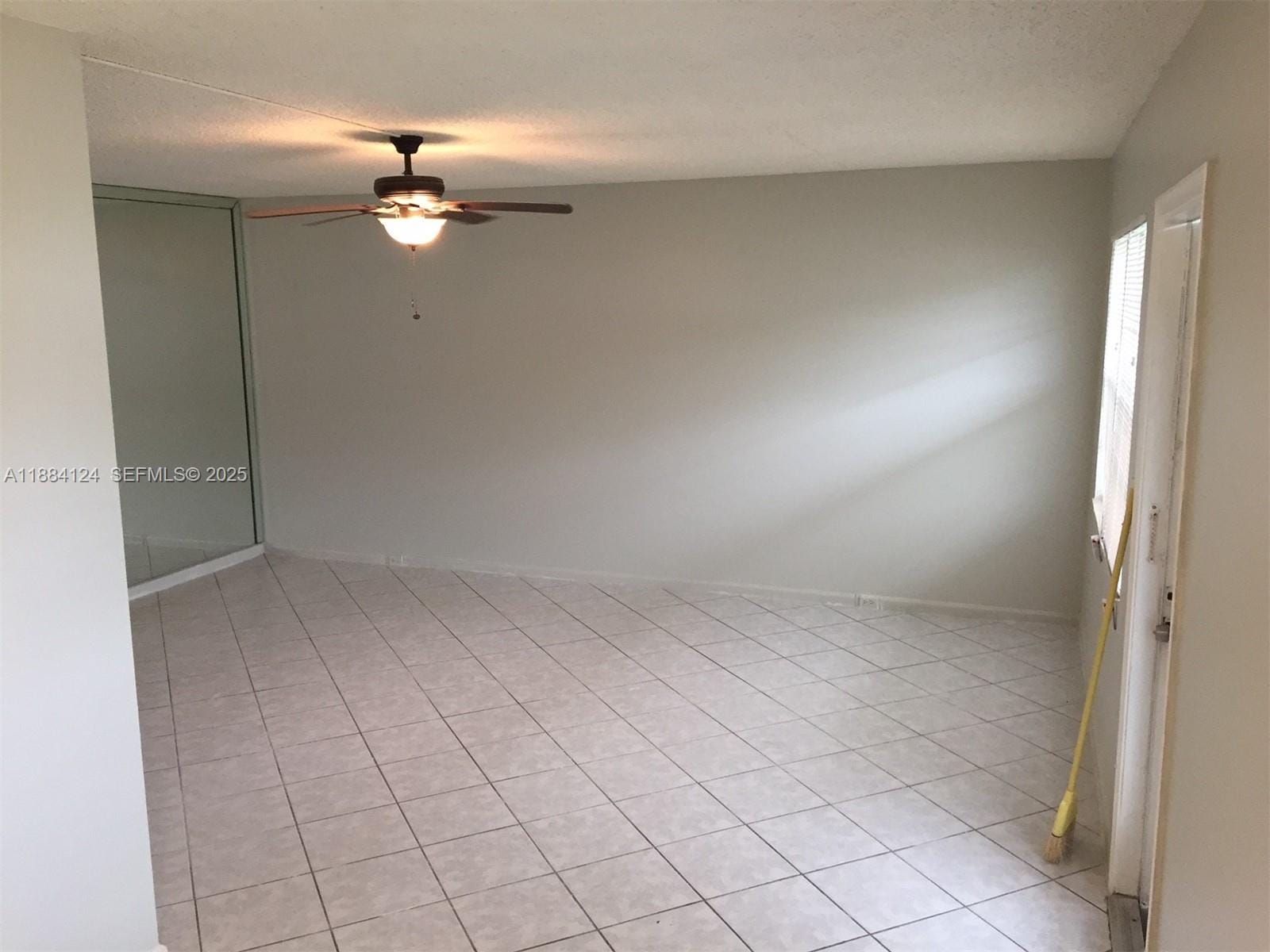 182 Markham I 182 — photo 3