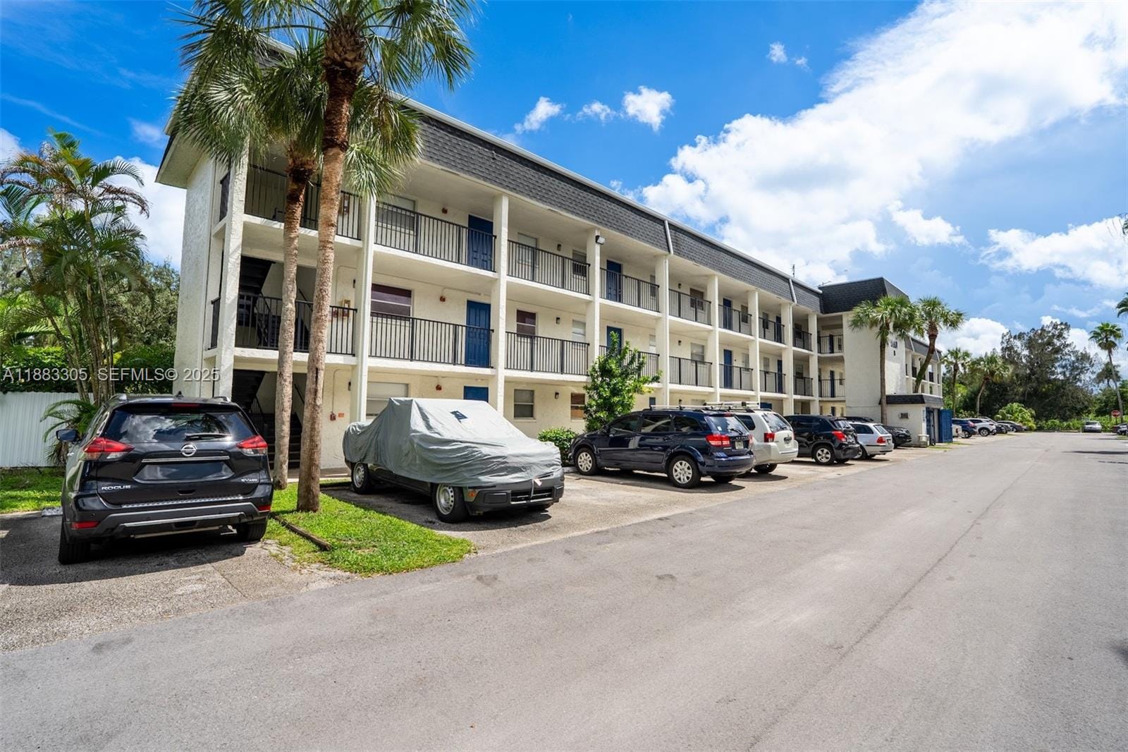 5090 SW 64th Avenue 206, Davie, FL 33314