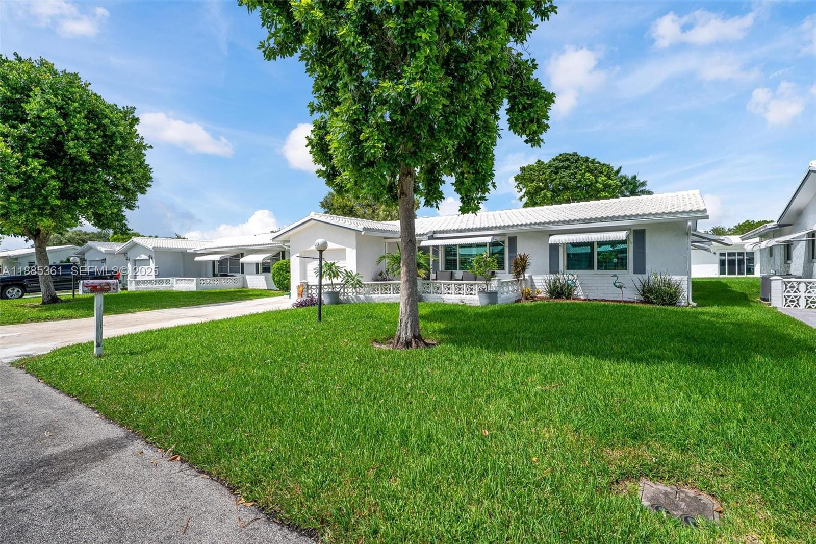 8213 NW 14th Street, Plantation, FL 33322