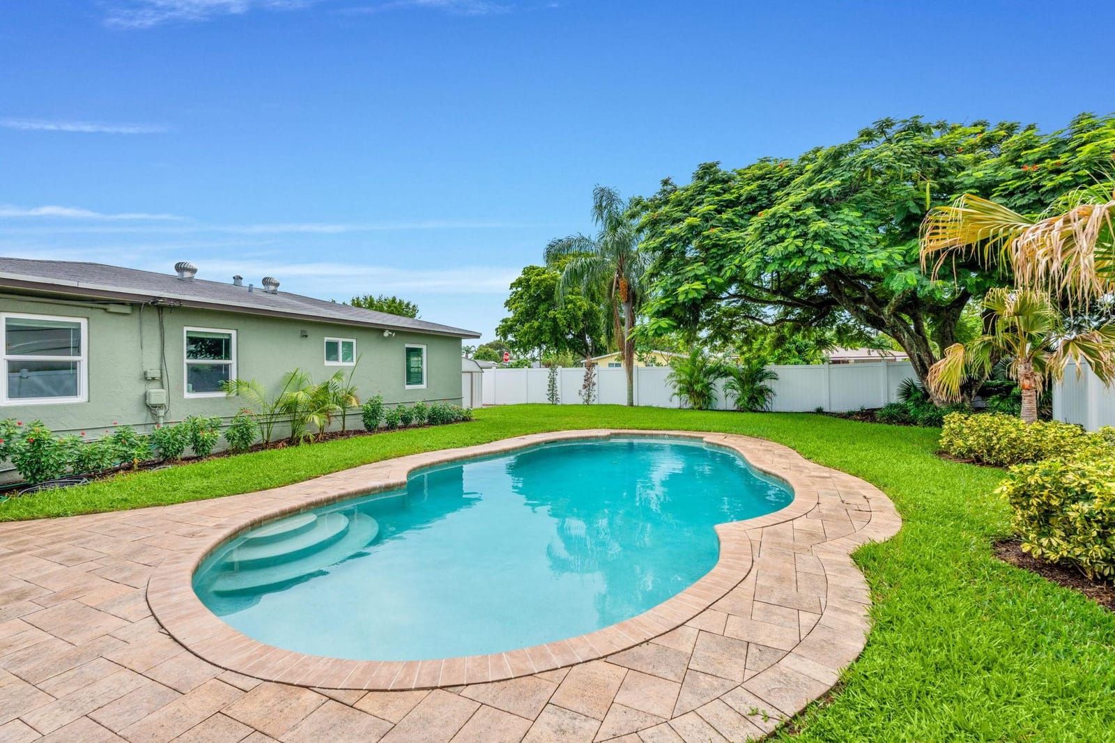 519 NW 48th Street, Oakland Park, FL 33309