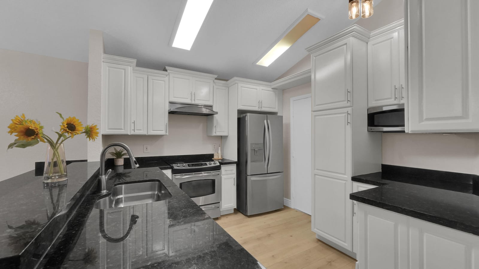 230 SW 159th Way — photo 5