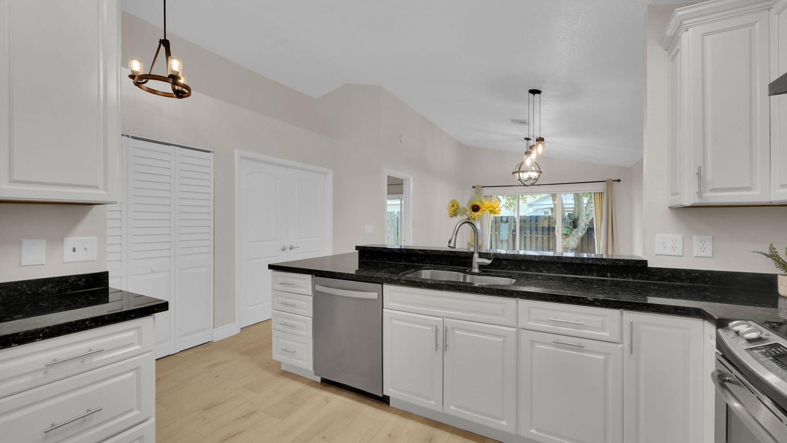 230 SW 159th Way — photo 10