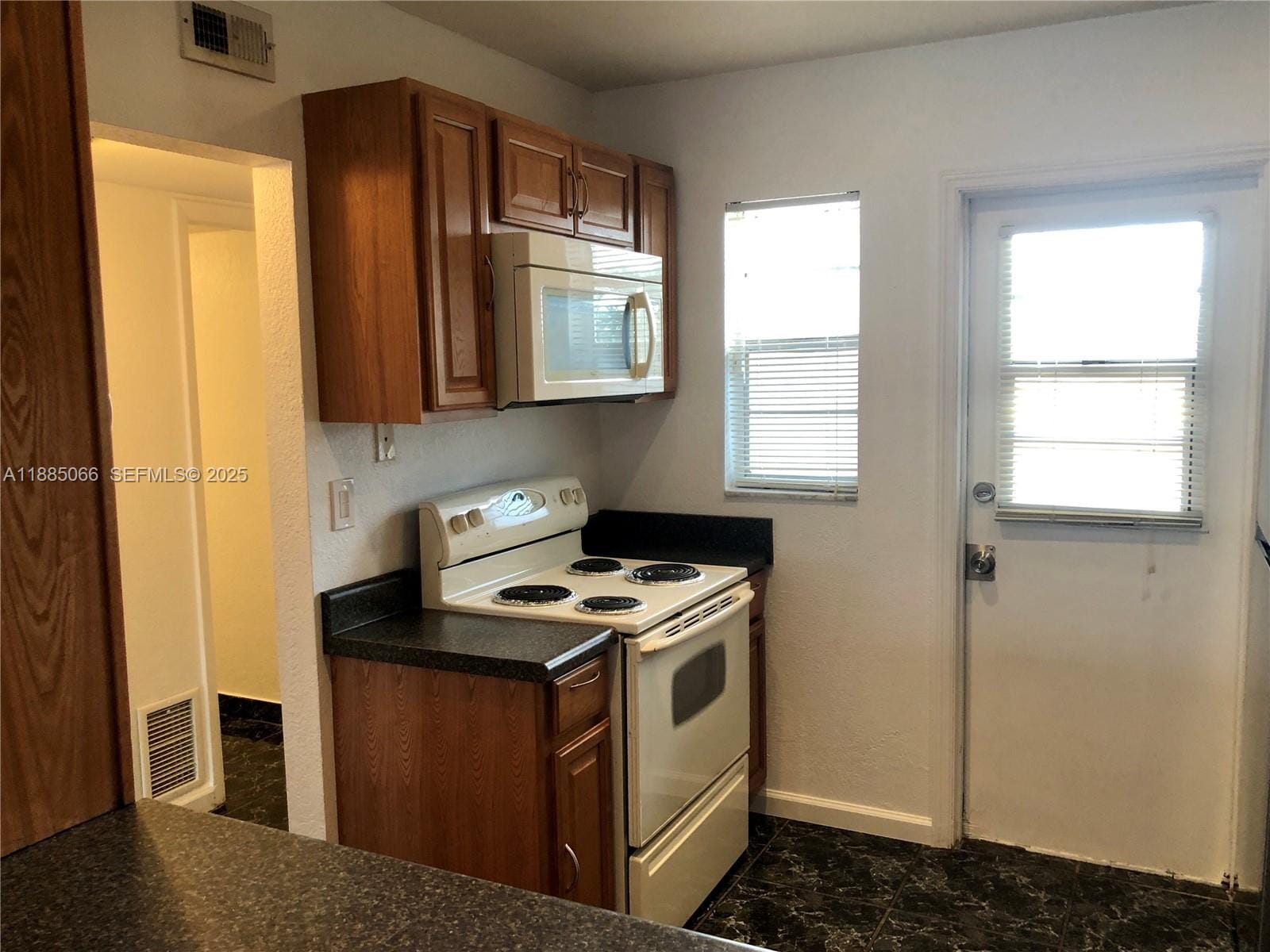 8121 SW 24th Court 304 — photo 7