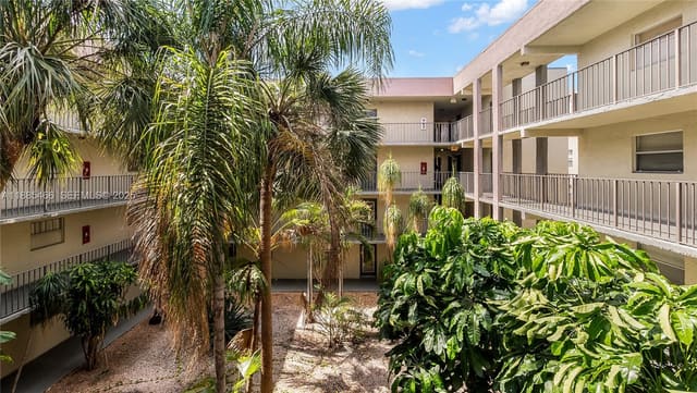 1820 SW 81st Avenue 3306, sold in Courtyards Of Broward Con, North Lauderdale, FL