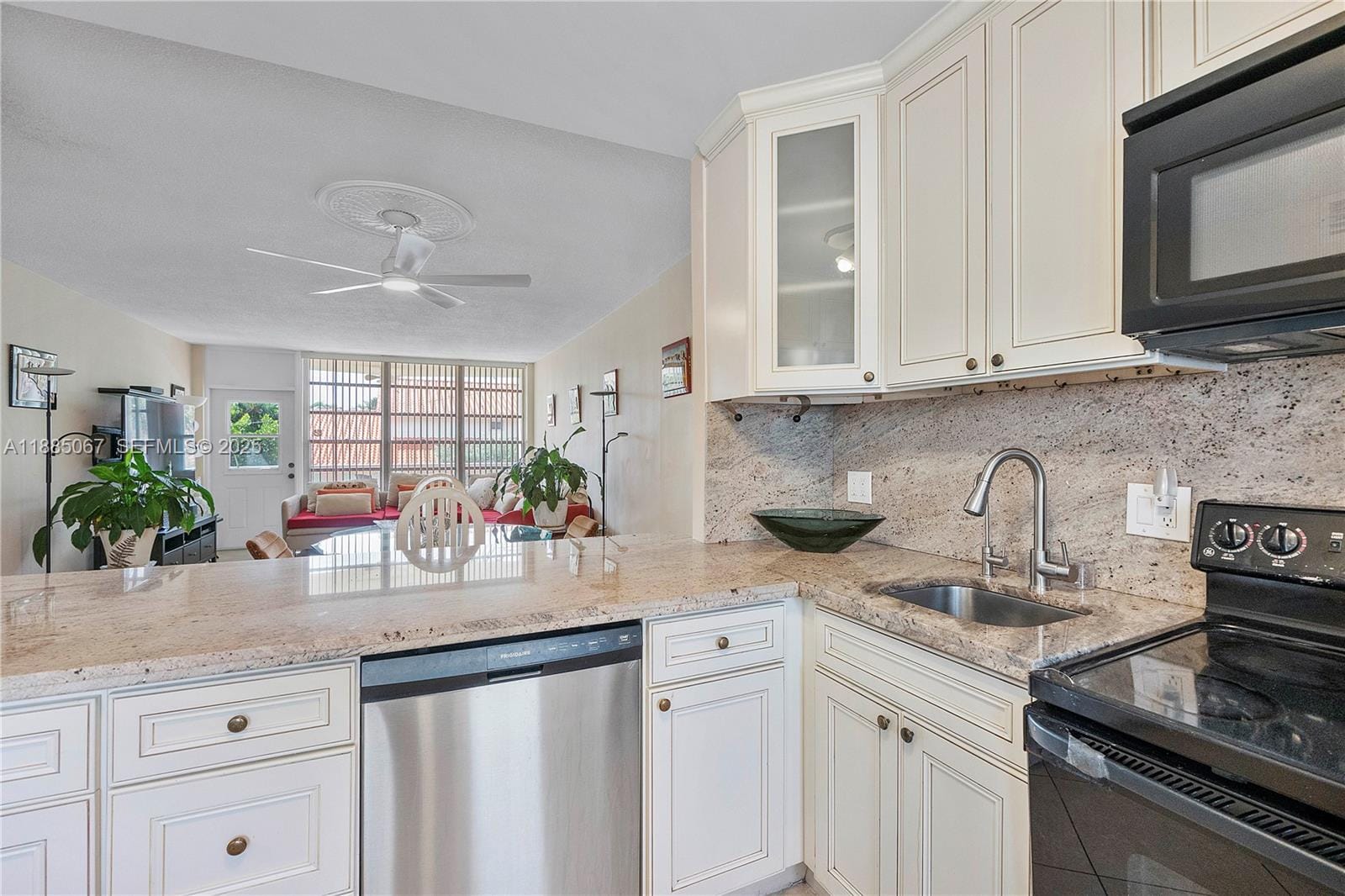 3199 S Ocean Drive 206, Hallandale Beach, FL 33009 photo 12