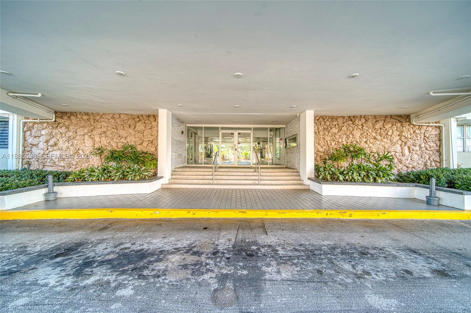 401 Golden Isles Drive 908 — photo 4
