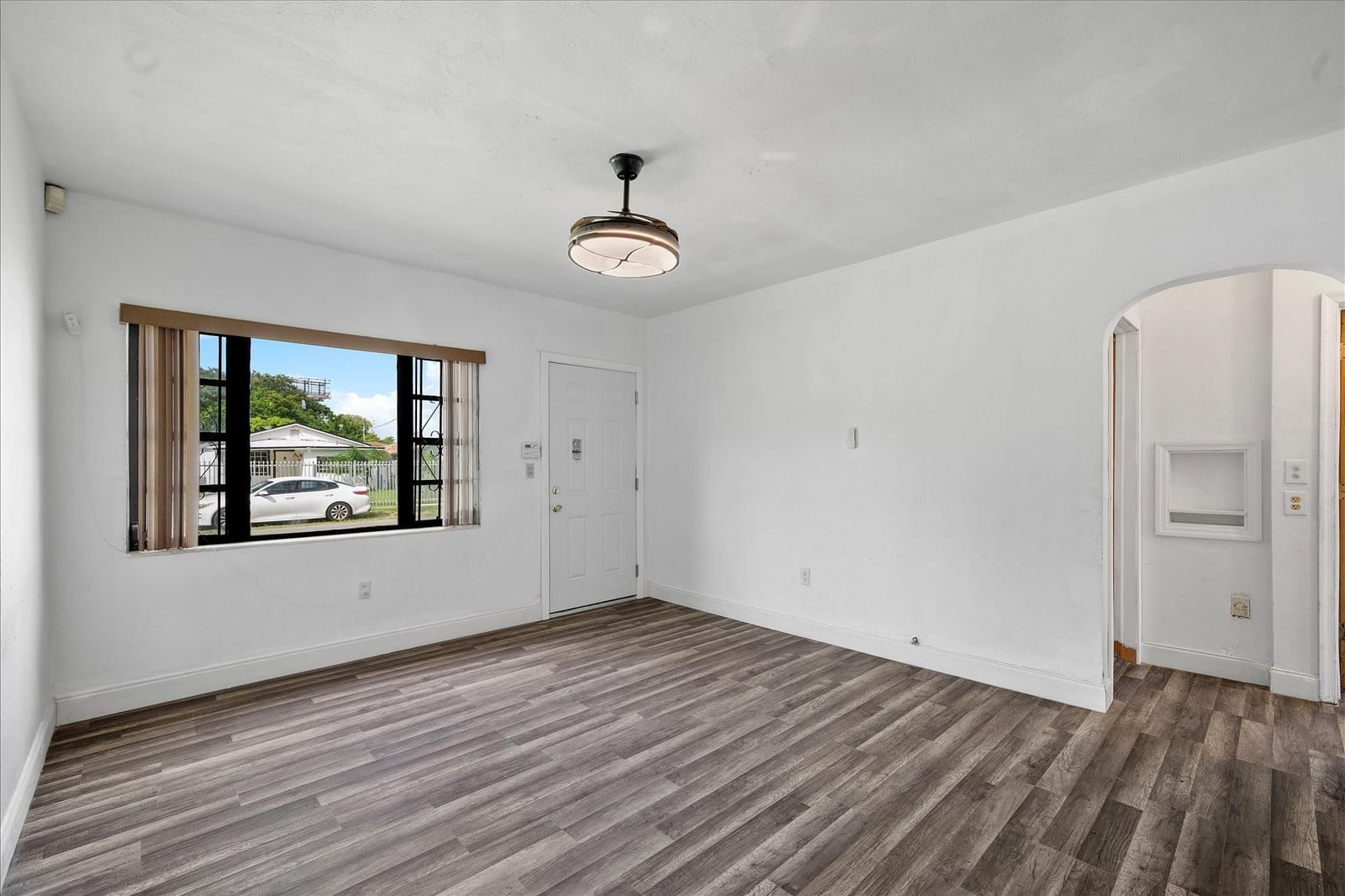 4001 NW 15th Avenue — photo 5