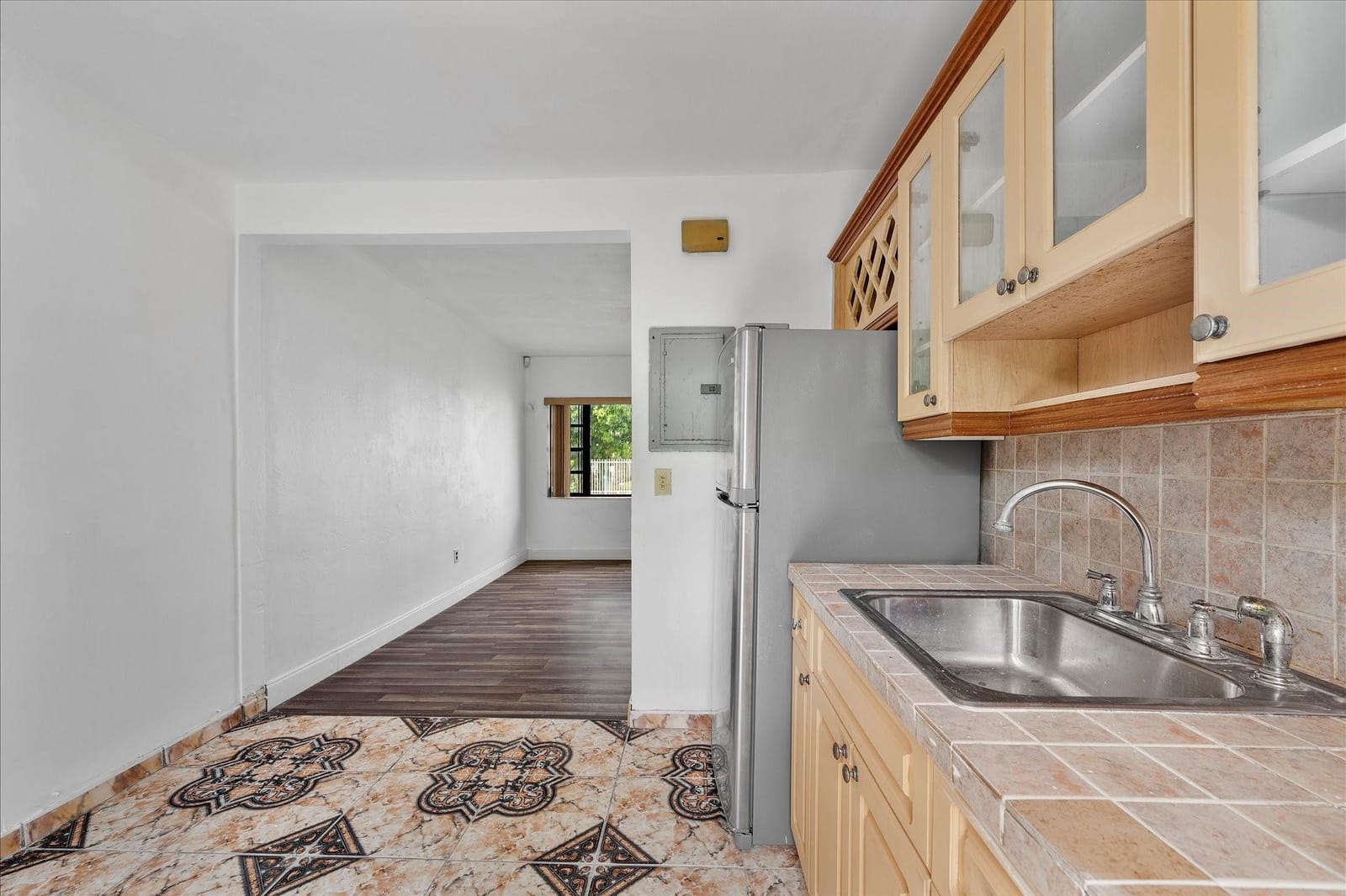 4001 NW 15th Avenue — photo 8