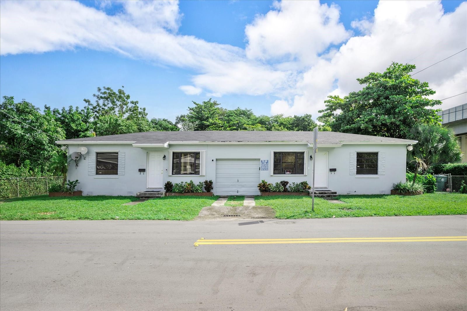 Sold home at 4001 NW 15th Avenue, Miami, FL 33142