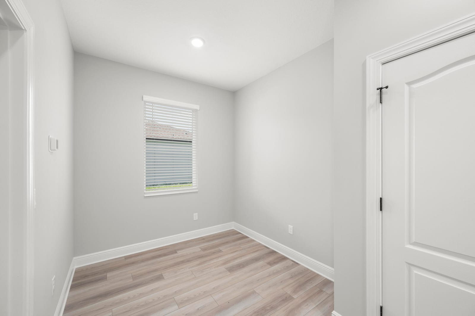 2583 SW Chestnut Lane — photo 9