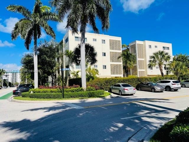 10001 W Bay Harbor Drive 302, Bay Harbor Islands, FL 33154 photo 2