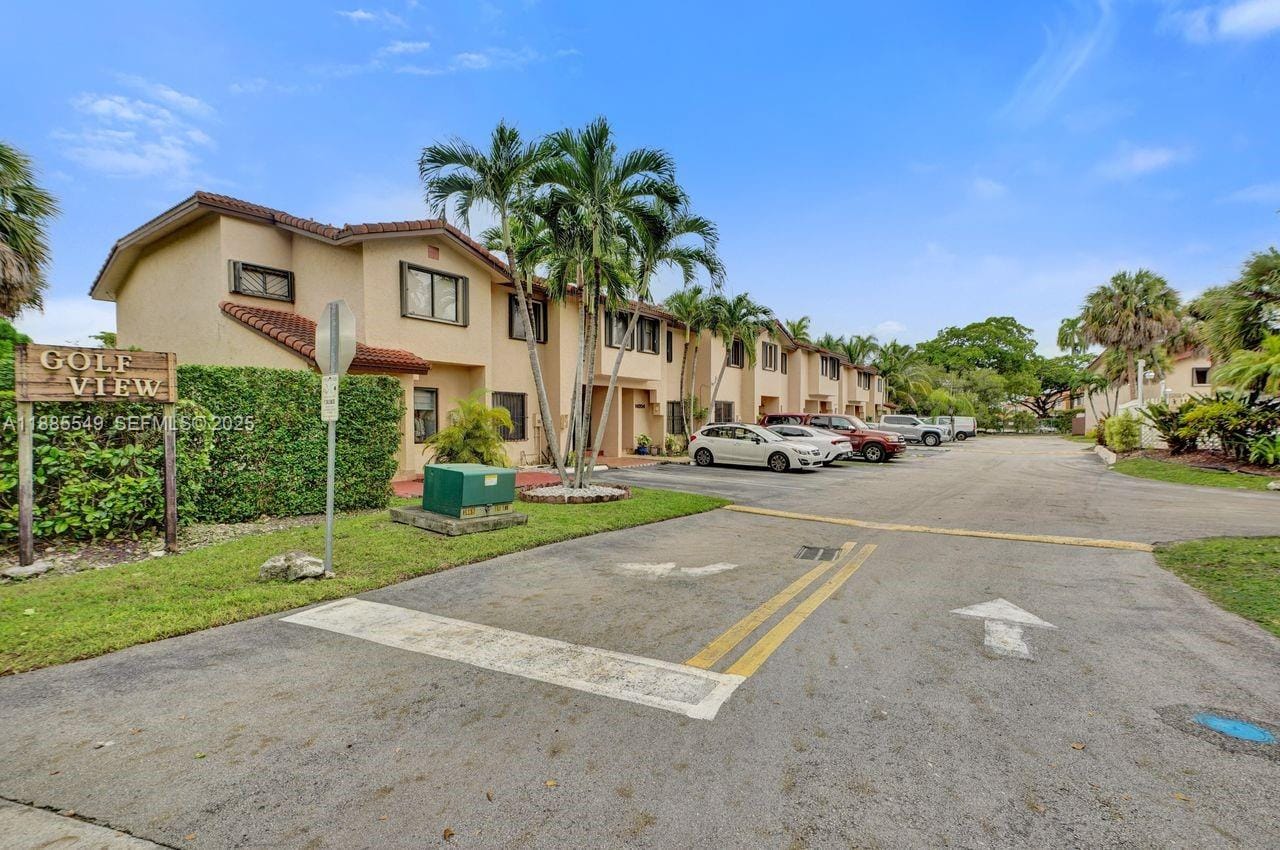 14201 SW 57th Lane 1A7 — photo 4