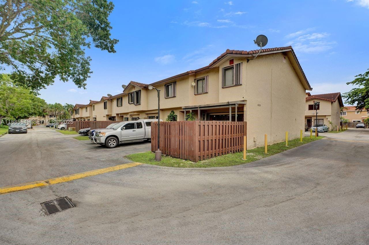 14201 SW 57th Lane 1A7 — photo 5