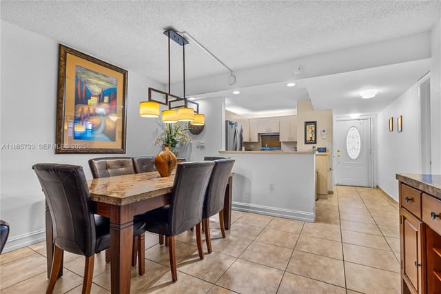 711 S Hollybrook Drive 210, Pembroke Pines, FL 33025