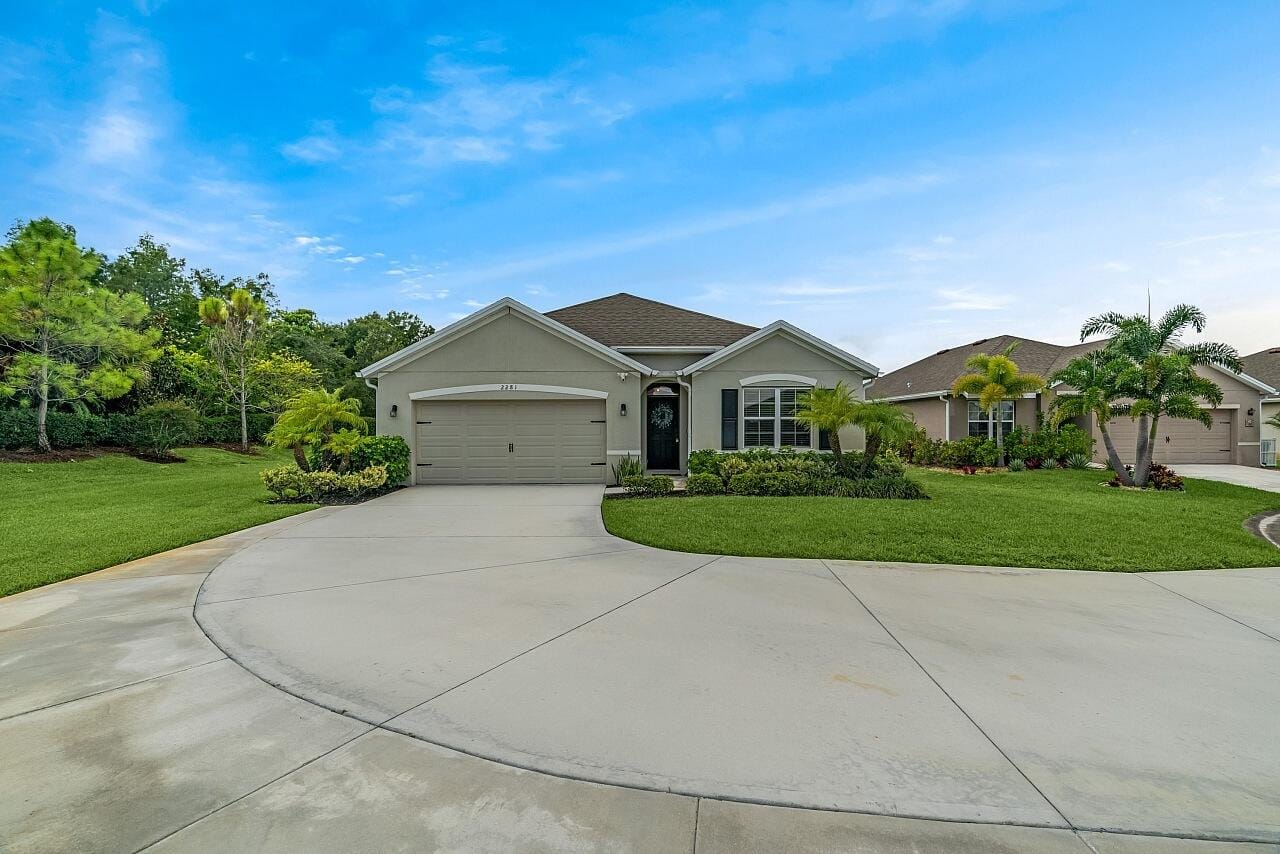 2281 Garfield Drive SW, Vero Beach, FL 32968 photo 2