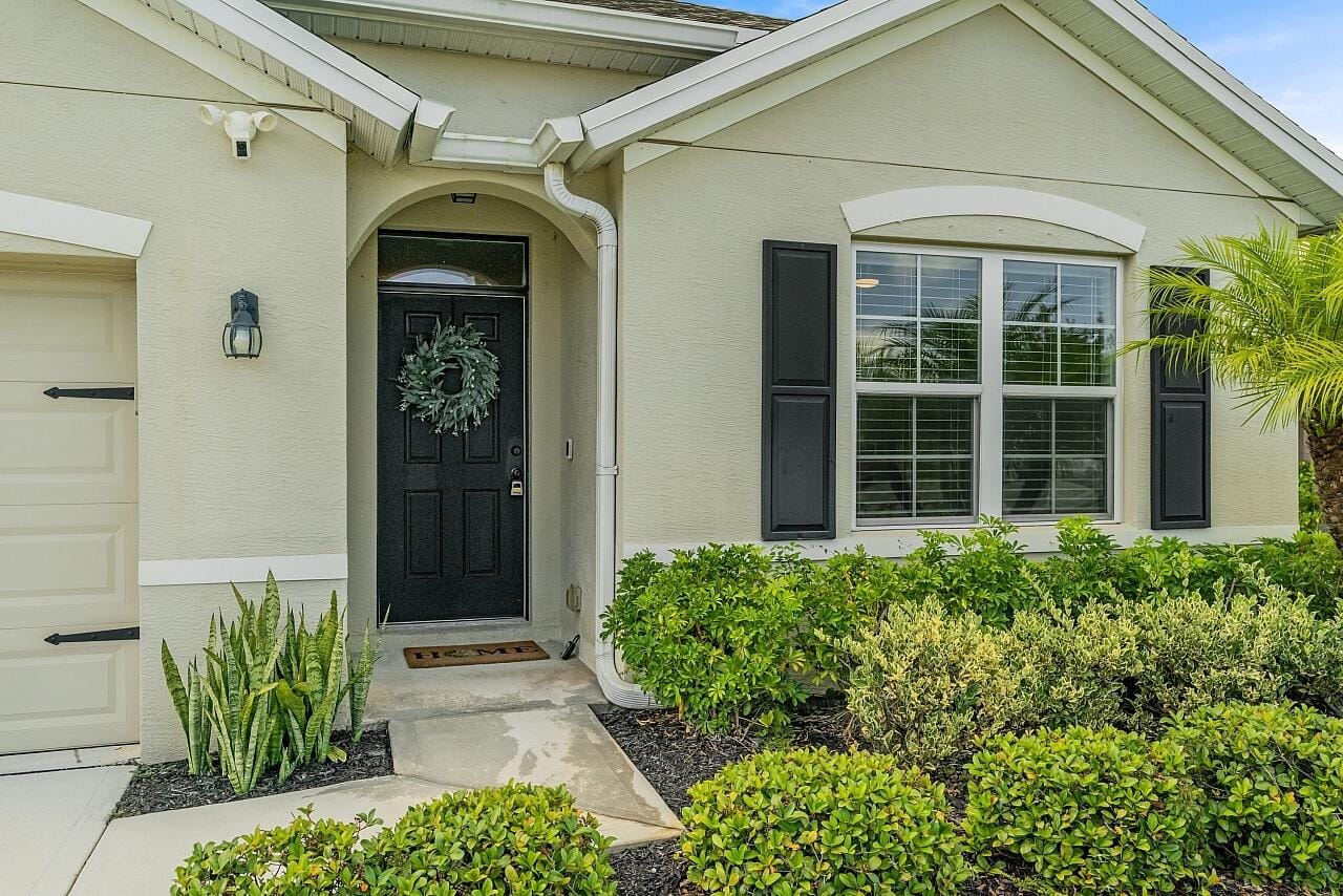 2281 Garfield Drive SW, Vero Beach, FL 32968 photo 3