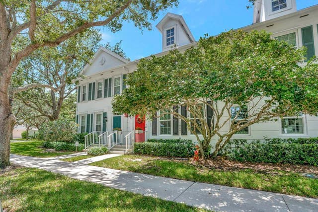 180 Freeport Drive, Jupiter, FL 33458