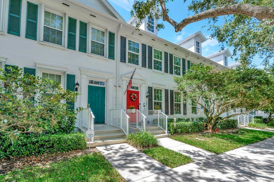 180 Freeport Drive, Jupiter, FL 33458 photo 2