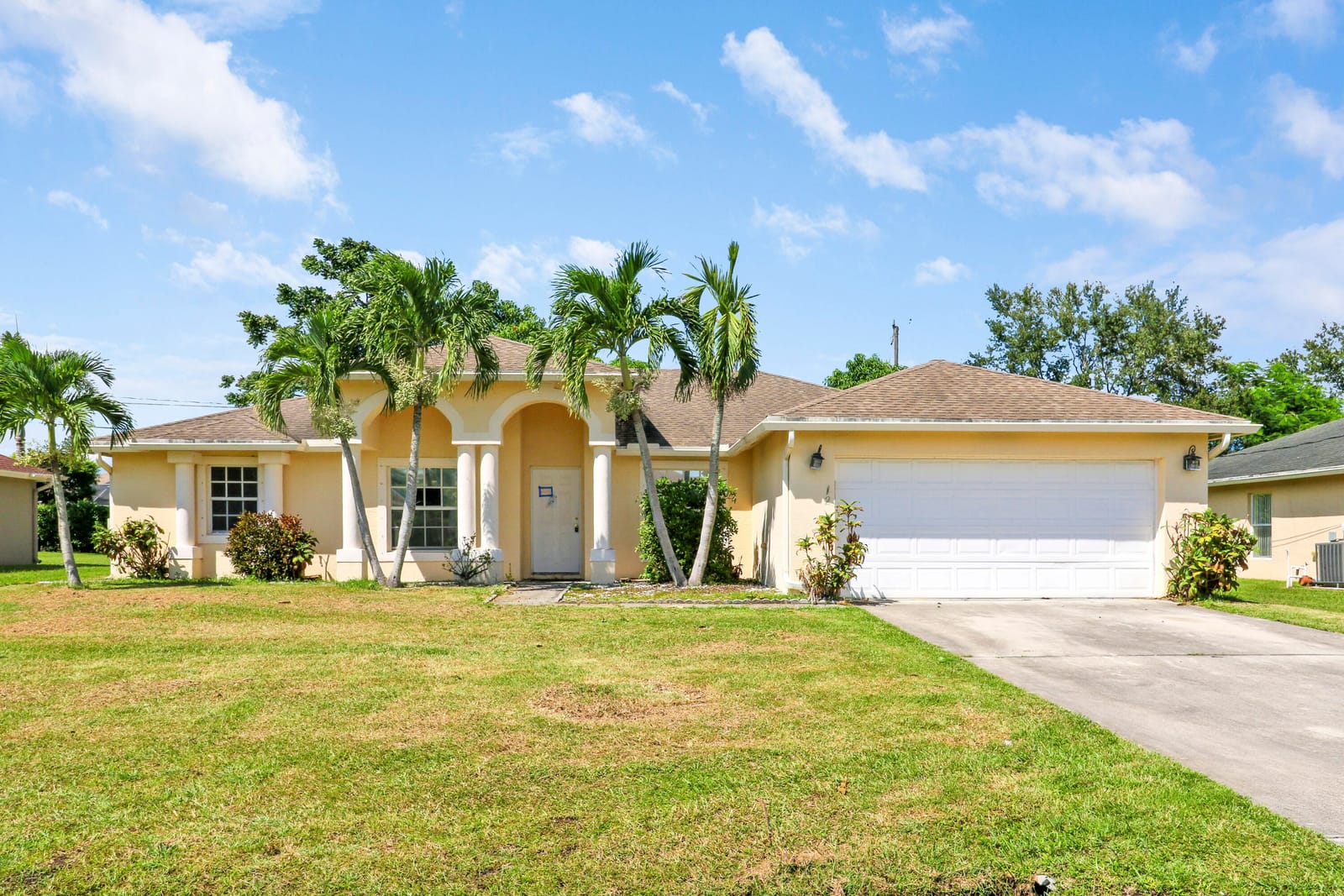 1253 SW San Esteban Avenue, Port St. Lucie, FL 34953