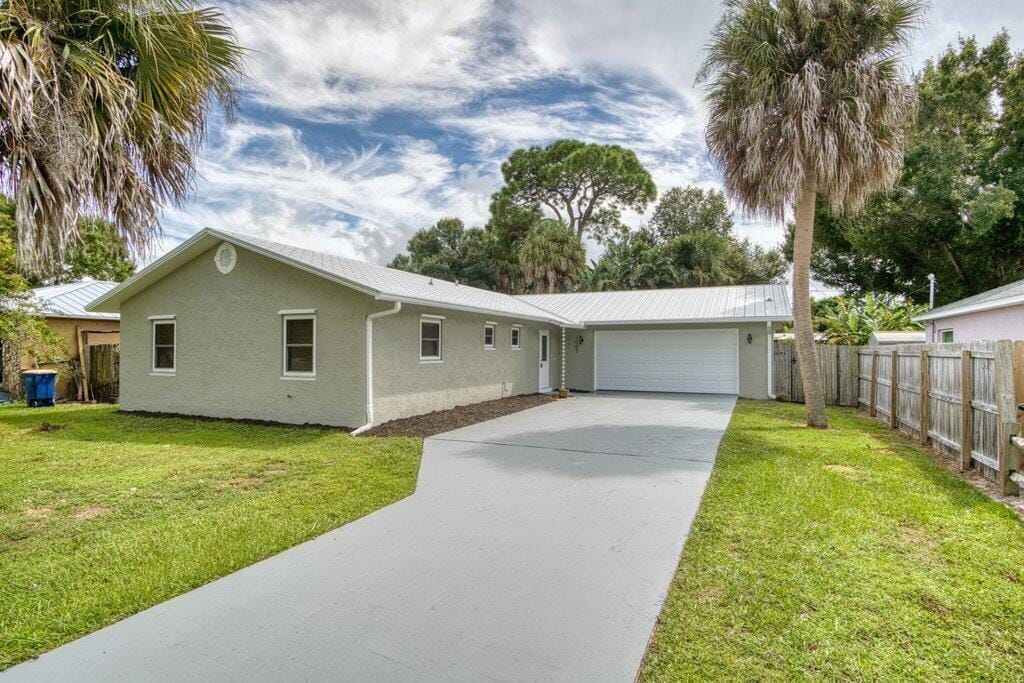 1007 Gatewood Avenue, Fort Pierce, FL 34982 photo 3
